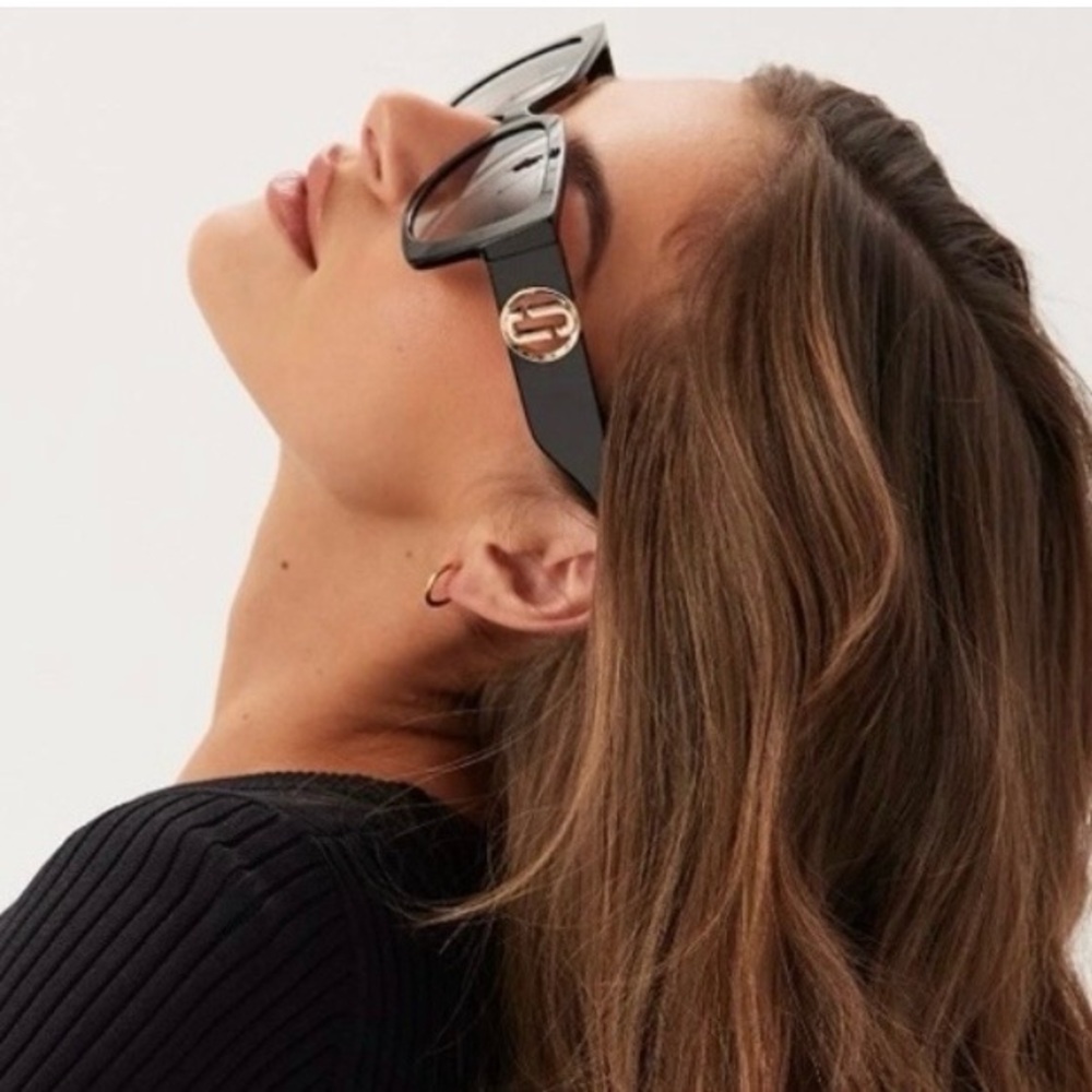 *MARC JACOB* New In Case Red Butterfly Sunglasses